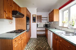 Kitchen- click for photo gallery
